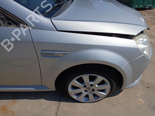 Guarda-lamas direito Guarda-lamas direito OPEL TIGRA TwinTop (X04) 1.4 (R97) (90 hp) 35962459 35962459