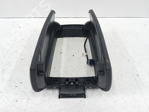 Armrest / Center console PEUGEOT 3008 II SUV (MC_, MR_, MJ_, M4_) Hybrid | BP29924476I20 