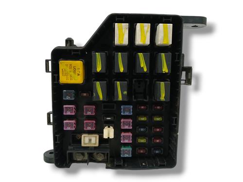 Used Fuse box HYUNDAI SANTA FÉ I (SM) 2.0 CRDi (113 hp) 21052241