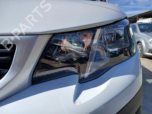 left-headlight-peugeot-rifter-2018-33049908 main image