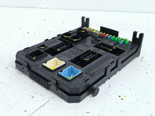 Fuse box PEUGEOT 607 (9D, 9U) 2.2 HDi | BP39715716E1 - Image 3