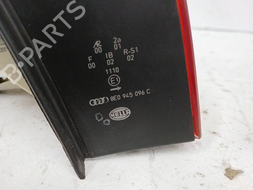 Højre baglygte AUDI A4 B6 (8E2) 2.5 TDI | BP30749586C35 