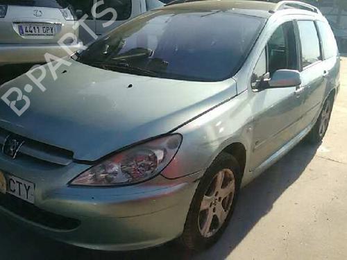 Fuse box PEUGEOT 307 SW (3H) | BP5823840E1