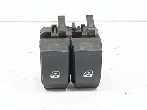 Used Left front window switch RENAULT MASTER III Bus (JV) 2.3 dCi 145 FWD (JV0F, JV0S, JV0T) (146 hp) 31194276