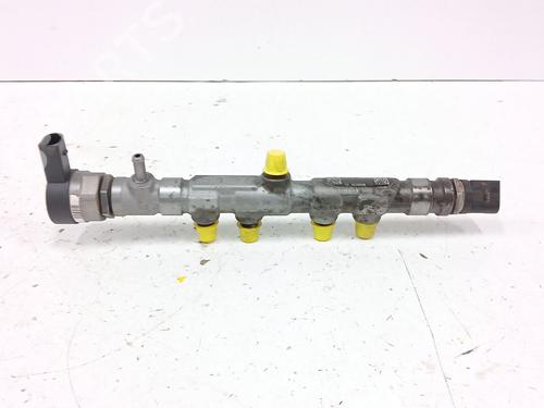 Used Injection rail Injection rail MERCEDES-BENZ GLE (V167) GLE 300 d 4-matic (167.109) (269 hp) 34559565 34559565