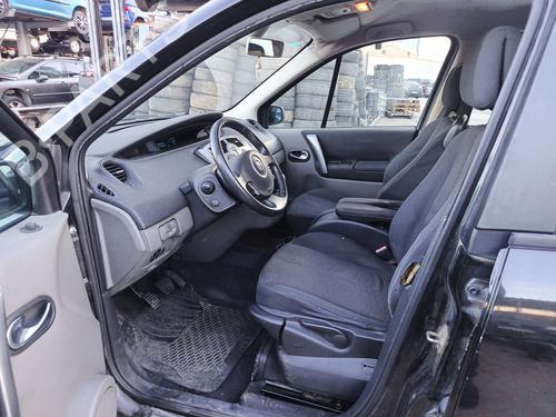 Left headlight RENAULT SCÉNIC II (JM0/1_) 1.5 dCi (JM1E, JM16) | BP30149861C28 