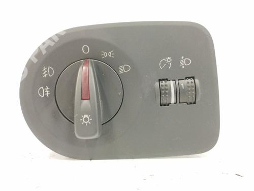 switch-seat-ibiza-iv-sc-6j1-6p5-16-tdi-6j1941531j-2008-2009-2010-2011-2012-2013-2014-2015-2016-2017-2018-11054586 main image