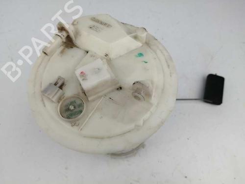 Used Fuel pump RENAULT MEGANE II (BM0/1_, CM0/1_) 1.6 16V (112 hp) 7917071