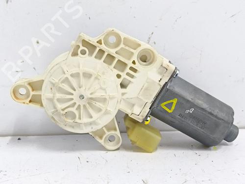Used Right front window motor Right front window motor CHRYSLER GRAND VOYAGER V (RT) 2.8 CRD (163 hp) 34003313 34003313