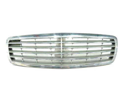 Front grille MERCEDES-BENZ E-CLASS (W211) E 320 CDI (211.022) (224 hp) A2118800383 | A2118800383 |