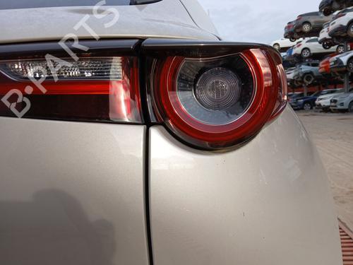Feu arrière droit MAZDA CX-30 (DM) e-SKYACTIV-X M Hybrid AWD (186 hp) 31905040