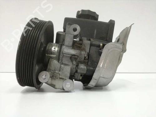 Used Steering pump MERCEDES-BENZ C-CLASS (W203) C 180 Kompressor (203.046) (143 hp) 4958119