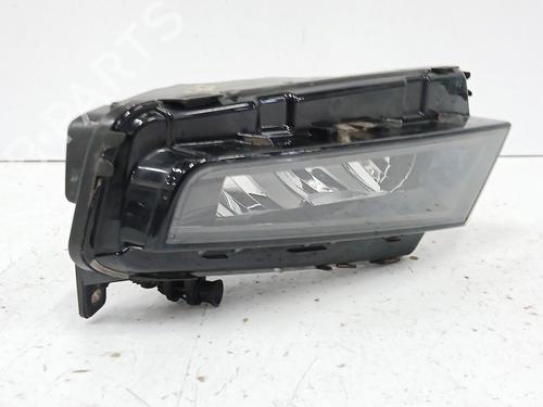 Right front fog light SEAT ATECA (KH7, KHP) 1.4 TSI | BP32282058C31