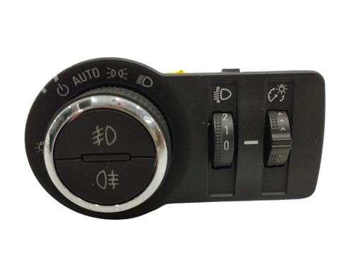 Used Headlight switch CHEVROLET TRAX 1.7 TD (131 hp) 17482638