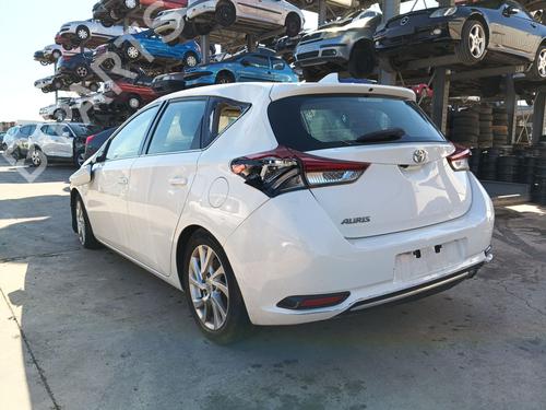 Front bumper TOYOTA AURIS (_E18_) 1.2 (NRE185_, NRE185R) | BP31176608C7