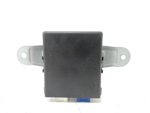 Used Electronic module KIA SORENTO I (JC) 2.5 CRDi 4WD (140 hp) 12426571