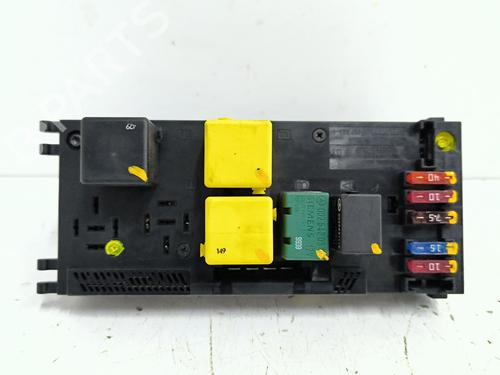 fuse-box-mercedes-benz-e-class-w210-1995-1996-1997-1998-1999-2000-2001-2002-2003-36662649 main image