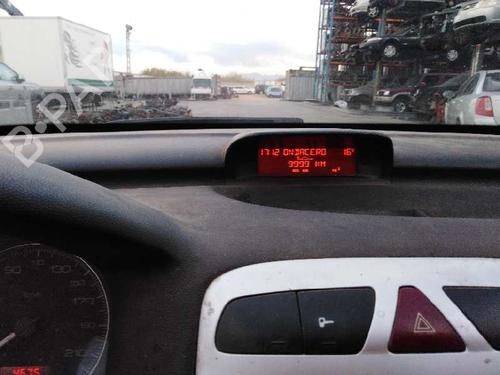 Fuse box PEUGEOT 307 SW (3H) 1.6 HDI 110 | BP5790199E1