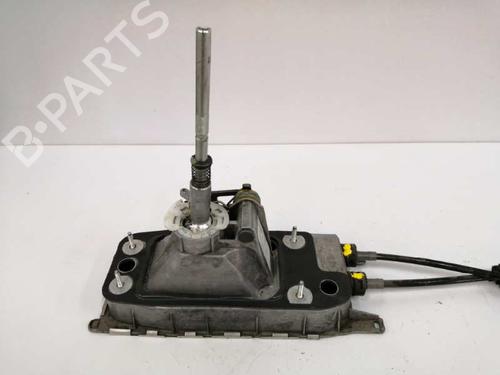 Used Gear lever VW GOLF VI (5K1) 1.6 TDI (105 hp) 7424443