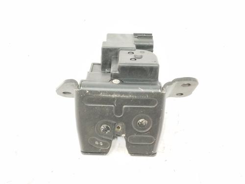 Used Tailgate lock HYUNDAI i30 (FD) 1.6 CRDi (90 hp) 10660962
