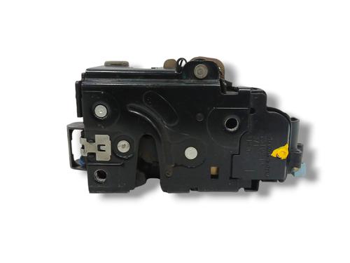 Używane Zamek drzwi przednich lewych VW CADDY III MPV (2KB, 2KJ, 2CB, 2CJ) 1.9 TDI (105 hp) 20506752