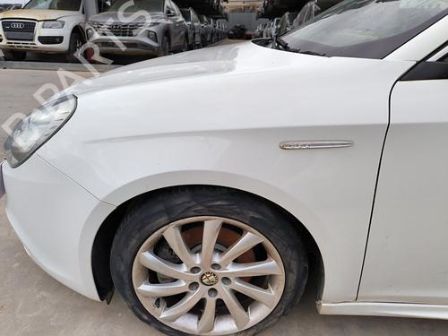 Used Left front fenders Left front fenders ALFA ROMEO GIULIETTA (940_) 2.0 JTDM (940FXE1A, 940FXG11) (170 hp) 33832011 33832011