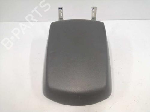 Used Armrest / Center console SSANGYONG RODIUS II 2.2 Xdi (178 hp) 7153497