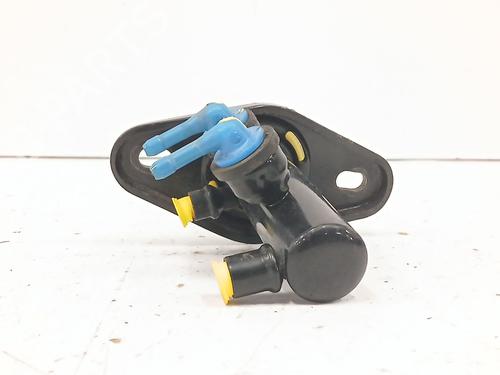 Used Brake master cylinder MERCEDES-BENZ MB Van (W631) D (631.332, 631.342) (72 hp) 31093323