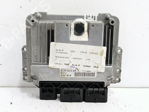 Used Engine control unit (ECU) Engine control unit (ECU) 35723965 35723965