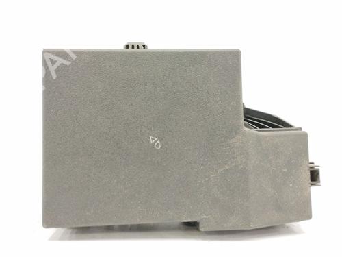 Used Fuse box MITSUBISHI L200 / TRITON (KJ_, KK_, KL_) 2.2 DI-D 4WD (150 hp) 13077137