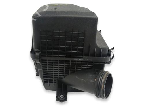 Used Air filter box HYUNDAI H350 Van 2.5 CRDI (150 hp) 21052232