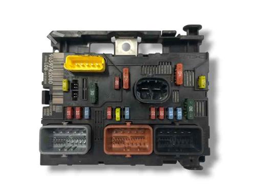 Used Fuse box PEUGEOT 307 SW (3H) 1.6 HDI 90 (90 hp) 23577300