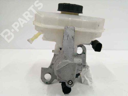Used Brake master cylinder AUDI A4 B9 Avant (8W5, 8WD) [2015-2025]  6934282