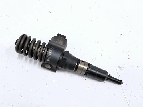 Used Injector Injector SEAT ALTEA (5P1) 2.0 TDI 16V (140 hp) 33053884 33053884