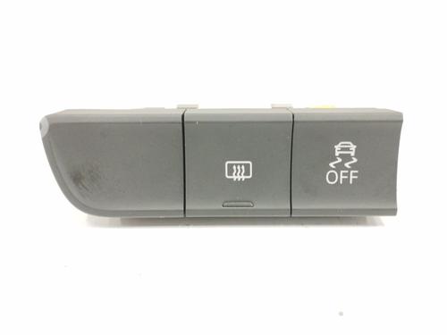 Used Switch AUDI A1 (8X1, 8XK) [2010-2019]  11864572