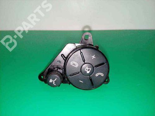 Used Steering wheel controls MERCEDES-BENZ C-CLASS T-Model (S204) C 250 CDI (204.203) (204 hp) 3276803