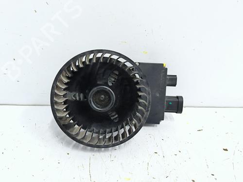 Used Heater blower motor Heater blower motor SMART FORFOUR Hatchback (453) electric drive / EQ (453.091) (56 hp) 34536013 34536013