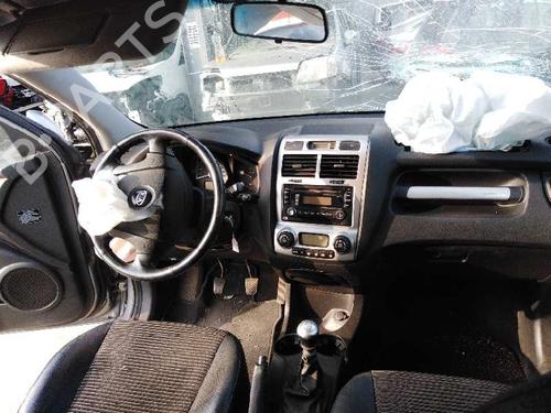 Left front window switch KIA SPORTAGE II (JE_, KM_) 2.0 CRDi | BP12426639I27 