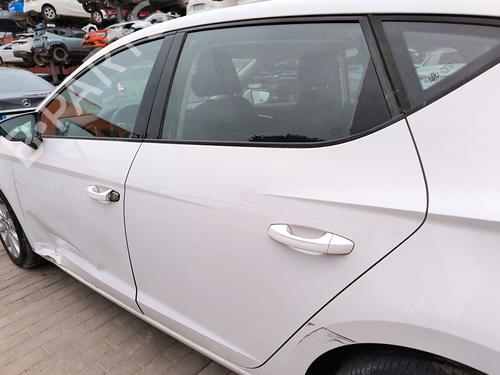 Left rear door SEAT LEON (5F1) 1.4 TSI | BP32195182C4