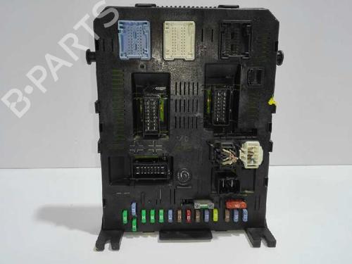 Used Fuse box PEUGEOT 307 SW (3H) 1.6 HDI 110 (109 hp) 5790199