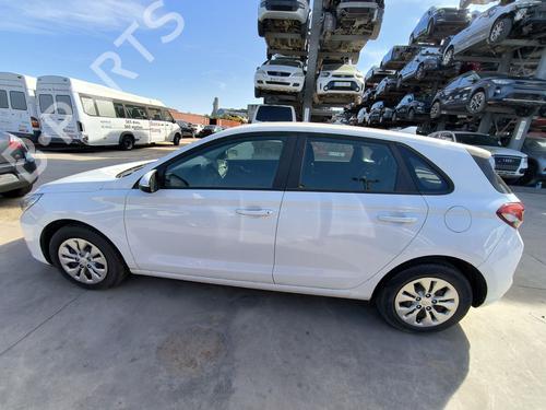 Right headlight HYUNDAI i30 (PDE, PD, PDEN) 1.0 T-GDI | BP33618247C29  - Image 8