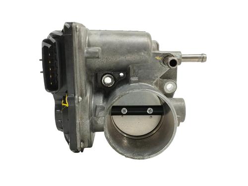 Used Throttle body TOYOTA YARIS (_P13_) [2010-2020]  13912325