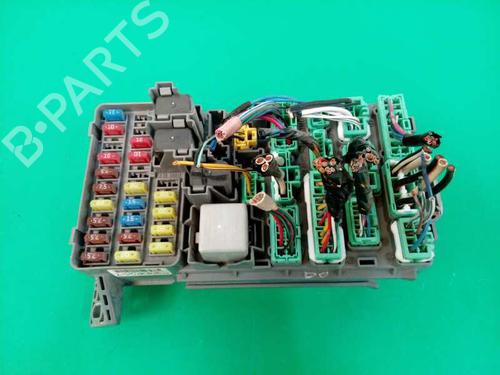 Used Fuse box HONDA CR-V II (RD_) [2001-2007]  3727323