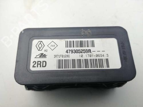 Used Electronic sensor RENAULT MEGANE III Coupe (DZ0/1_) [2008-2016]  8400973