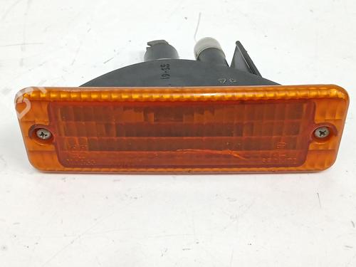 Used Right front indicator NISSAN TERRANO II (R20) 2.7 TDi 4WD (125 hp) 29360060