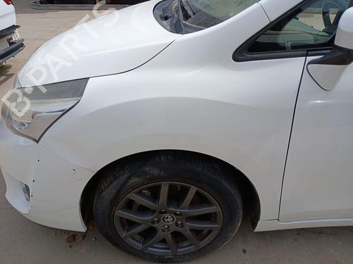 left-front-fenders-toyota-verso-_r2_-2009-2010-2011-2012-2013-2014-2015-2016-2017-2018-36693131 main image