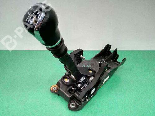 Used Gear lever NISSAN QASHQAI II (J11, J11_) [2013-2025]  7424126