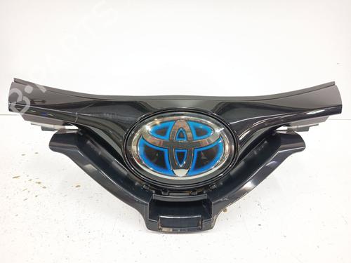 Used Grille Grille TOYOTA C-HR (_X1_) 1.8 Hybrid (ZYX10_, ZYX11_) (98 hp) 39956540 39956540