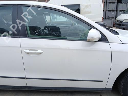 Used Right front door Right front door VW PASSAT B6 (3C2) 2.0 TDI (110 hp) 35775995 35775995