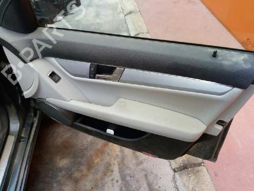 Armrest / Center console MERCEDES-BENZ C-CLASS (W204)  | BP13885281I20 